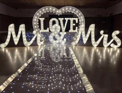 Image32 1682968383 Marquee Letters - LOVE